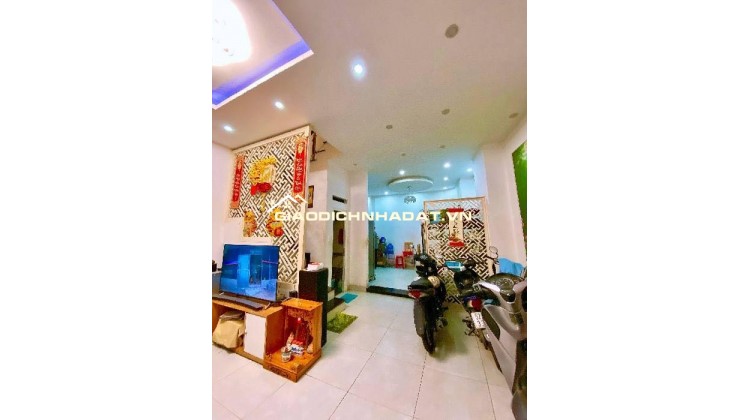 NHÀ HẺM XE TẢI TRƯỜNG THỌ THỦ ĐỨC 54M² - GIÁ nhỉnh 8 tỷ