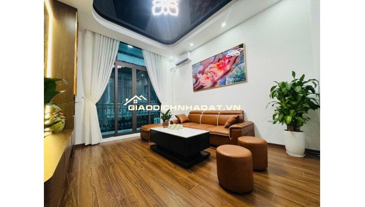 Nhà Đẹp, Nội Thất Xin Xò! Bán Nhà Trung Tâm Quận Đống Đa - Phố Trường Chinh