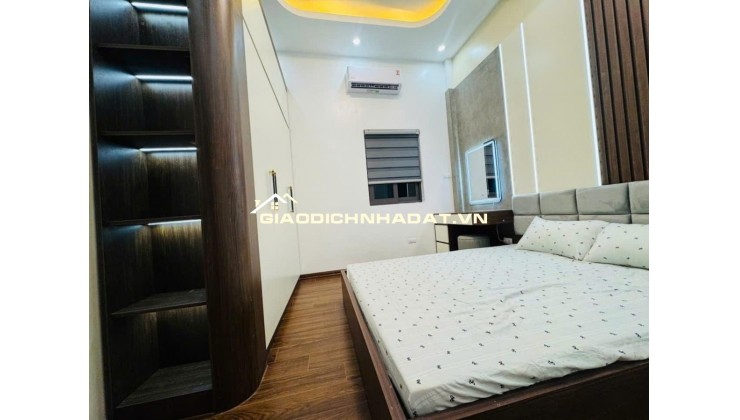 Nhà Đẹp, Nội Thất Xin Xò! Bán Nhà Trung Tâm Quận Đống Đa - Phố Trường Chinh