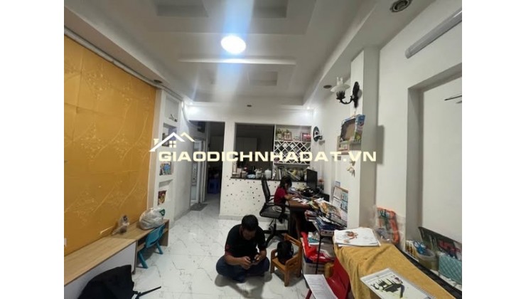 Nhà Lý Thái Tổ, Quận 10 – 82m² – Vị trí trung tâm cạnh vòng xoay Lý Thái Tổ – Giá nhỉnh 10  tỷ