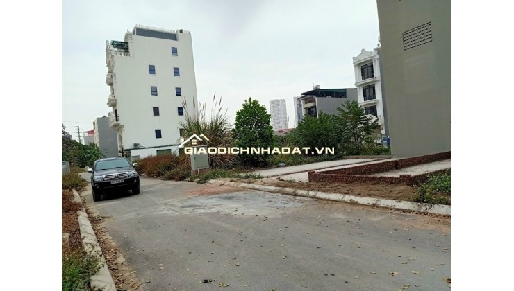 Bán lô đất hoa hậu hàng hiếm khu dịch vụ Vân Canh 25,2 ha