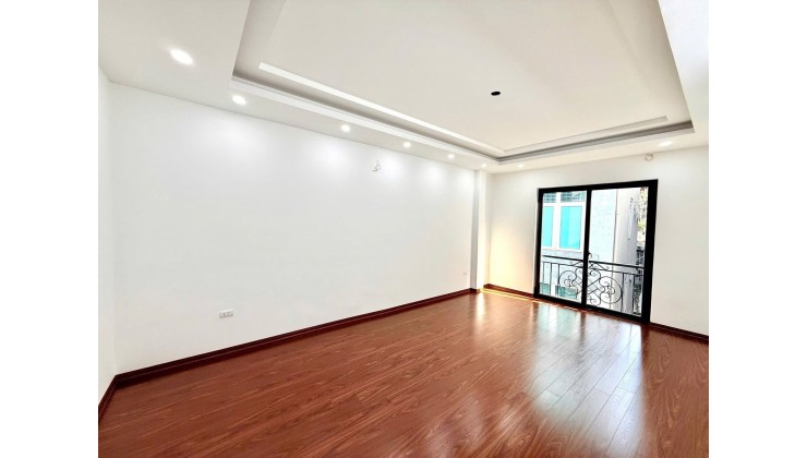Bán nhà Trần Đại Nghĩa 5 tầng Thang máy, ô tô đỗ cửa, ngõ thông kinh doanh văn phòng