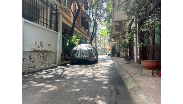 Bán nhà phố Trần Đại Nghĩa sát ĐH Kiinh tế Quốc dân CCMN dòng tiền 150tr/ tháng