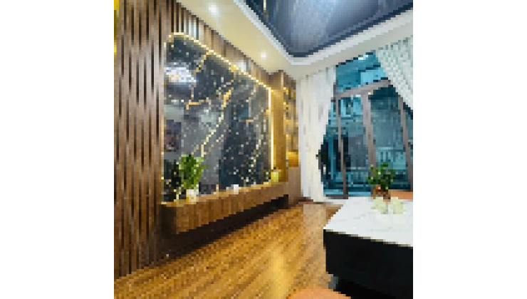 Nhà Đẹp, Nội Thất Xin Xò! Bán Nhà Trung Tâm Quận Đống Đa - Phố Trường Chinh
