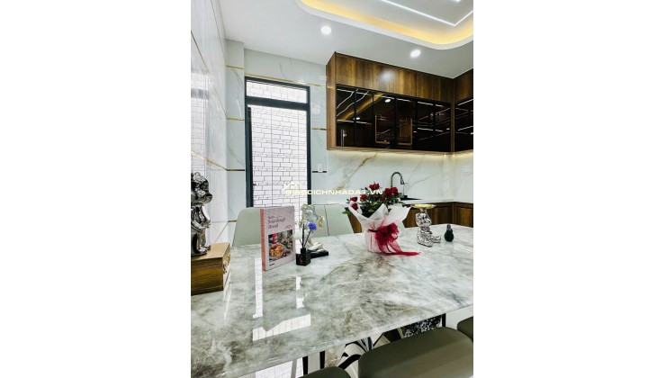 CHỦ BÁN LẠI NHÀ 3 LẦU 5PN-5WC ĐƯỜNG TỈNH LỘ 10 GIÁ 4TỶ7 