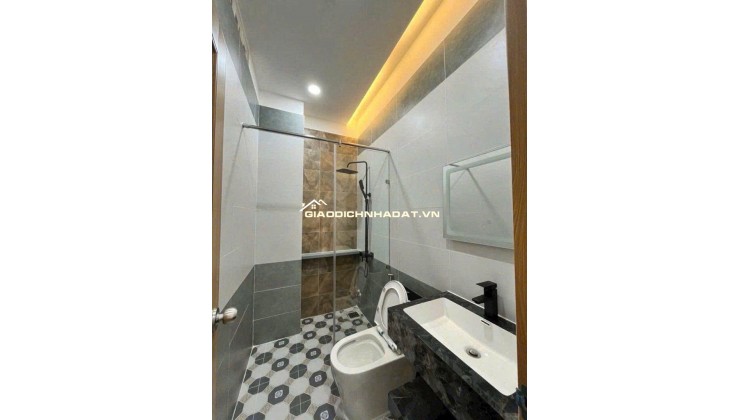 BÁN LỖ NHÀ ĐƯỜNG TÊN LỬA- 3 LẦU 4PN-5WC,SÂN THƯỢNG, GIÁ 3TỶ250