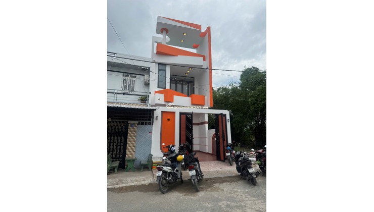 HOTNHÀ BÌNH CHÁNH 1 TRỆT 1 LẦU- SHR- GIÁ 1TỶ199