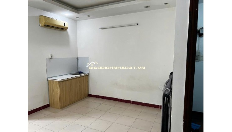 Chưa tới 8,6 tỷ có nhà Âu Cơ 4x16m, 5 tầng thu nhập 32tr/tháng