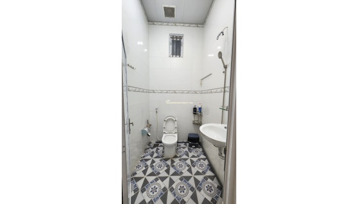 Nhà Đường Nguyễn Văn Quy, Hưng Phú, Cần Thơ: 270m², Sổ Hồng, Giá 3.2 Tỷ