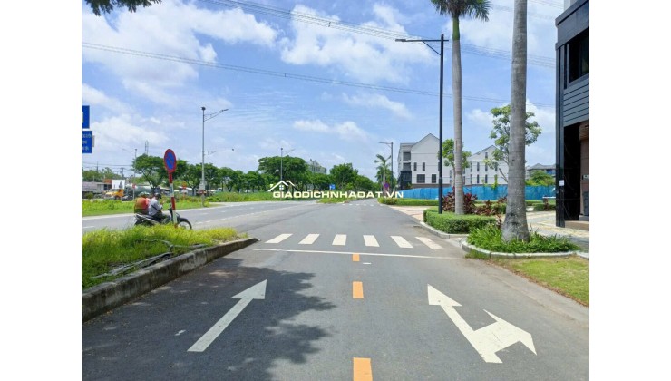 Mt Nguyễn Lương Bằng trục chính kết nối Quận 7 _ Cần Giờ , giá 55tr/m2