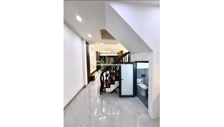 SIÊU RẺ - NHỈNH 6 TỶ - 42M - BÁN NHÀ NGỌC THỤY, LONG BIÊN – Ô TÔ ĐỖ SÁT.NHÀ, GẦN TRƯỜNG VIỆT PHÁP