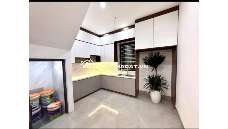 SIÊU RẺ - NHỈNH 6 TỶ - 42M - BÁN NHÀ NGỌC THỤY, LONG BIÊN – Ô TÔ ĐỖ SÁT.NHÀ, GẦN TRƯỜNG VIỆT PHÁP