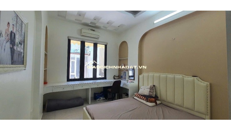 Bán Nhà Trung Tâm Quận Thanh Xuân, Phố Tô Vĩnh Diện, Dt 39m2 X 5 Tầng, Mt 3,5m.
