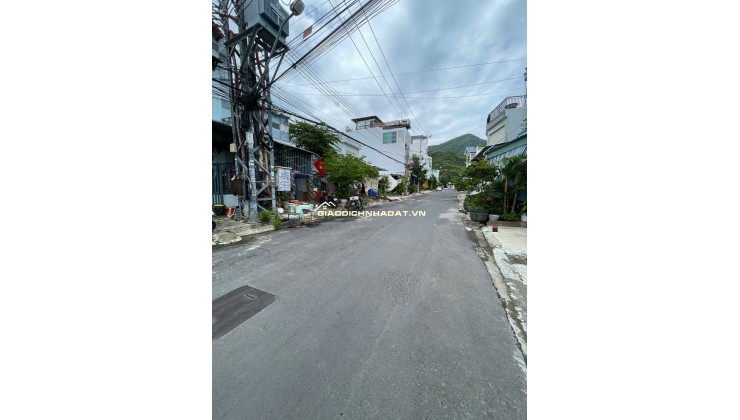 Cơ Hội Hiếm: Nhà 2 Tầng 2 Mặt Tiền Gần Biển Phạm Văn Đồng – Giá Tốt 5,2 Tỷ