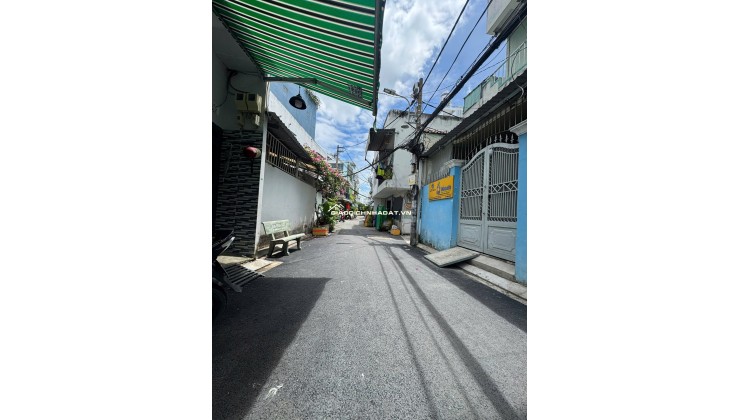 NHÀ HẺM XE HƠI VƯỜN LÀI – TRỆT 2 LẦU + ST – KHU VIP DÂN TRÍ CAO. LH:0908693110.