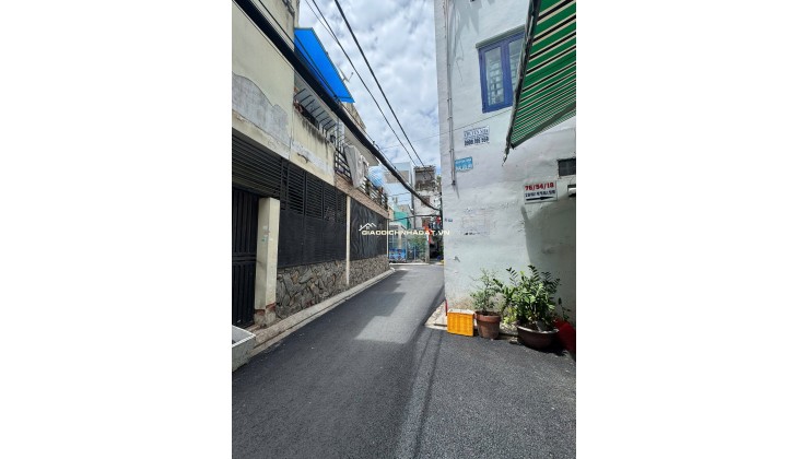 NHÀ HẺM XE HƠI VƯỜN LÀI – TRỆT 2 LẦU + ST – KHU VIP DÂN TRÍ CAO. LH:0908693110.