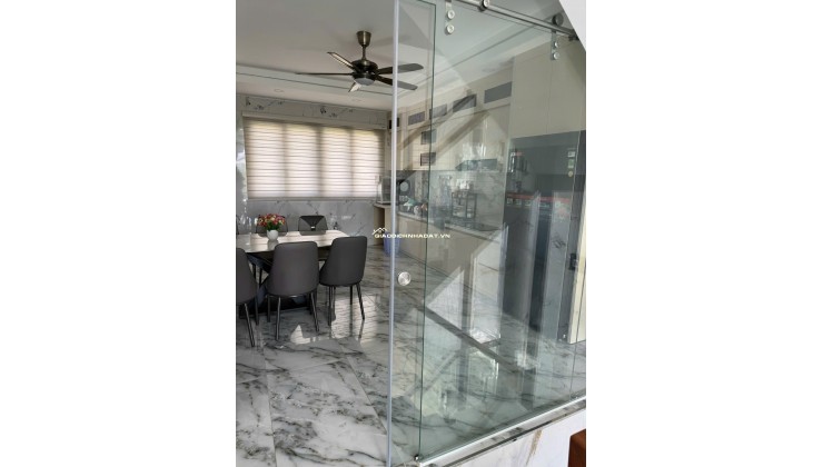 Bán nhà đường Thạnh Xuân 47, Quận 12, HXH, DT 53m², 4 PN, 4WC