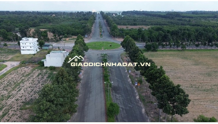 Chính chủ bán nhanh nền đất mặt tiền đường D9 - Huỳnh Thúc Kháng Nhơn Trạch.