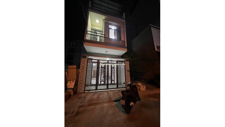 Nhà 3 tầng 61 Nguyễn Thiện Kế