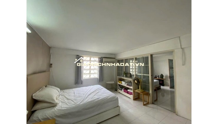 Đầu Tư/Cho Thuê: Nhà Hẻm Xe Hơi gần Hai Bà Trưng, Q1 - DT: 105m²,4 Tầng, 9PN - Giá Rẻ Nhất Khu Vực