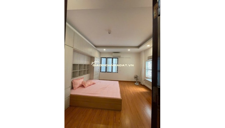 LÒ ĐÚC DÂN XÂY KHUNG CỘT BÊ TÔNG – GẦN PHỐ TRUNG TÂM HAI BÀ