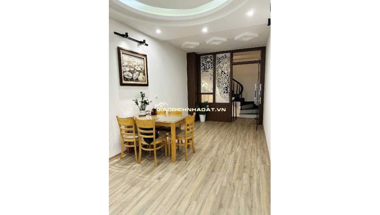 BÁN NHANH NHÀ ĐỘI CẤN - 5 TẦNG - 36M2 – NGÕ THÔNG – VỪA Ở VỪA KINH DOANH – FULL NỘI THẤT - GIÁ TÔT ĐẦU TƯ