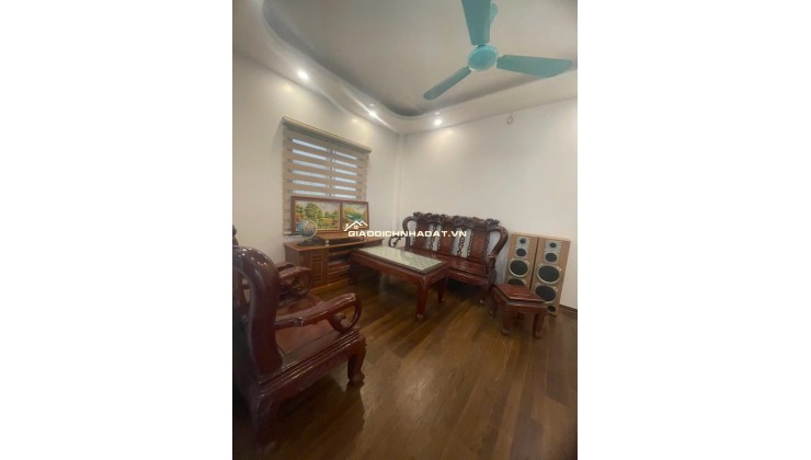 SIÊU PHẨM  LÔ GÓC DI TRẠCH, 5 TẦNG, 40m2 NGÕ THÔNG, NGAY Ô TÔ TRÁNH  6.3 TỶ