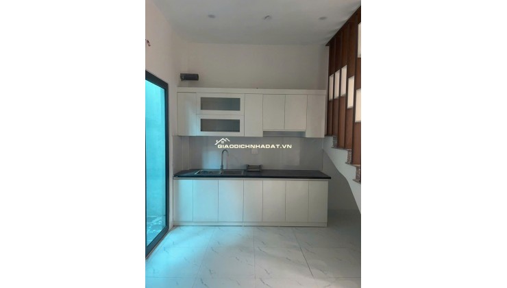 SIÊU PHẨM DI TRẠCH, 5 TẦNG 45M2 NGÕ TO Ô TÔ GIÁ CHỈ 6.2 TỶ.