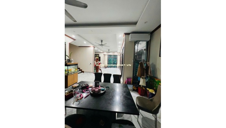 Bán nhà biệt thự liền kề phố Đội Nhân quận Ba Đình.
