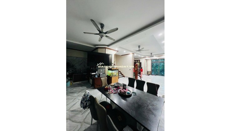 Bán nhà biệt thự liền kề phố Đội Nhân quận Ba Đình.