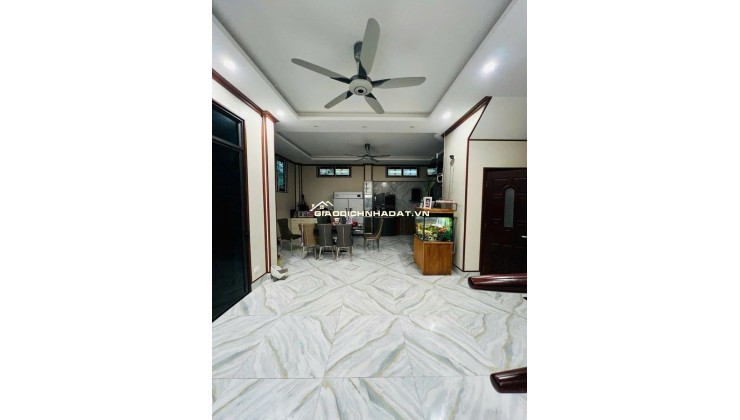 Bán nhà biệt thự liền kề phố Đội Nhân quận Ba Đình.