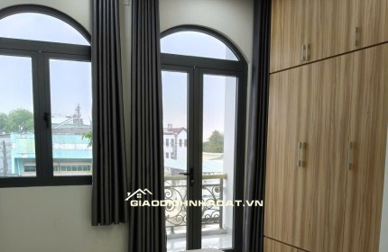 Nhà 1 trệt 2 lầu 12x8,5 Xây dựng 8x8,5 BTCT 4PN 4WC, có Gara Ô tô riêng