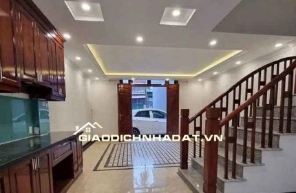 Hiếm Nhà Thạch Bàn 6 tầng – nội thất cao cấp – ô tô đỗ cửa