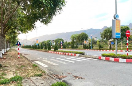 Cần bán đất mặt đường Trường Chinh, trung tâm TP Lai Châu