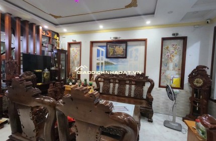 Bám nhà mặt kinh doanh ĐỈNH - căn nhà 5 TẦNG CÓ HẦM - địa chỉ đắc địa - 122M2(5X25M) - TP DĨ AN - KẾ THỦ ĐỨC CHỈ 10.8 TỶ TL 