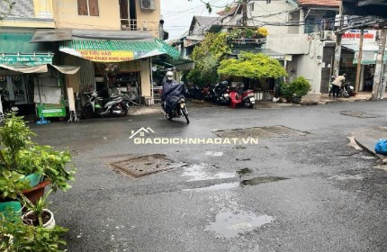 Nhà đẹp Bến Vân Đồn – ngang 5m, hẻm 6m