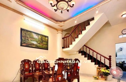 NHÀ 3 TẦNG BTCT - CMT8 QUẬN 10 - 60M2 (5x12) NGANG KHỦNG - HẺM BA GÁC- GIÁ 9.6 TỶ