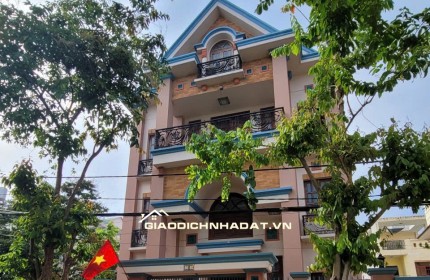 Biệt thự góc siêu vip khu bộ công an quận 7 , 39 tỷ !!!!!!!!!