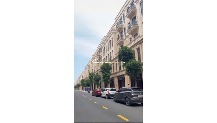 Nhà phố Vinhomes Cổ Loa, view vườn hoa, còn sót lại mua từ chủ đầu tư. Giá gốc