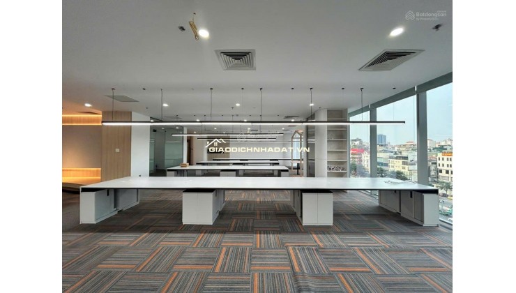 Bán sàn văn phòng Nam Từ Liêm sổ đỏ trao tay 200m2, giá 52tr/m2