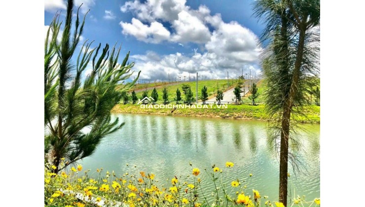 BÁN ĐẤT NẰM TRONG KHU NGHỈ DƯỠNG GẦN HỒ TÂM CHÂU