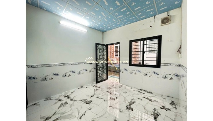 Bán gấp nhà đẹp 3 tầng Nhật Tảo Quận 10, sát mặt tiền giá nhỉnh 4 tỷ TL