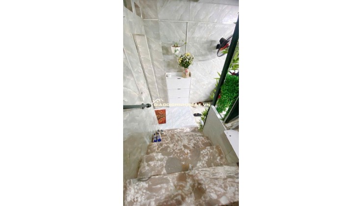 CC bán nhà bên chẵn phố Bạch Đằng, 45m2x 3 tầng, 4 ngủ, 25m ra mặt phố, 8.x tỷ
