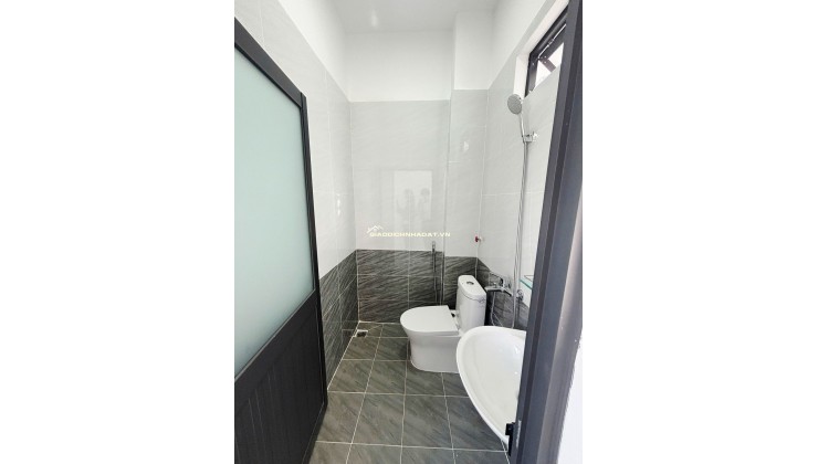 Hẻm 1/ Lý Thánh Tông, 40m2, 3 tầng, chỉ 4.75 tỷ TL, Nhà đẹp ở ngay