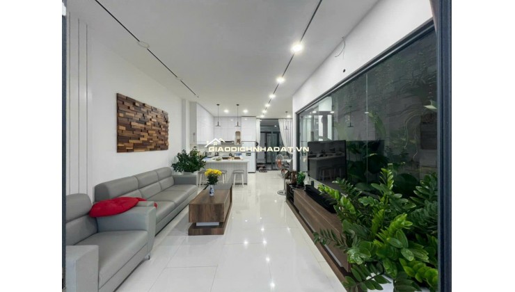 Bán Tòa ngôi nhà CHDV 30P con đường Phan Văn Hớn Quận 12 (5.3x33m) 6 tầng