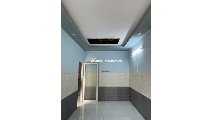 Bán nhà cấp 4 mặt tiền đường 12m KDC chợ đầu mối nông sản Thủ Đức
