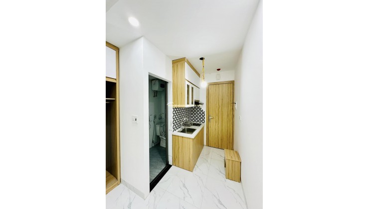 Bán tòa nhà dòng tiền 720tr/năm, gồm 15p cho thuê mỗi tháng thu nhập 60tr. ( lãi suất ~ 5.3% / năm)