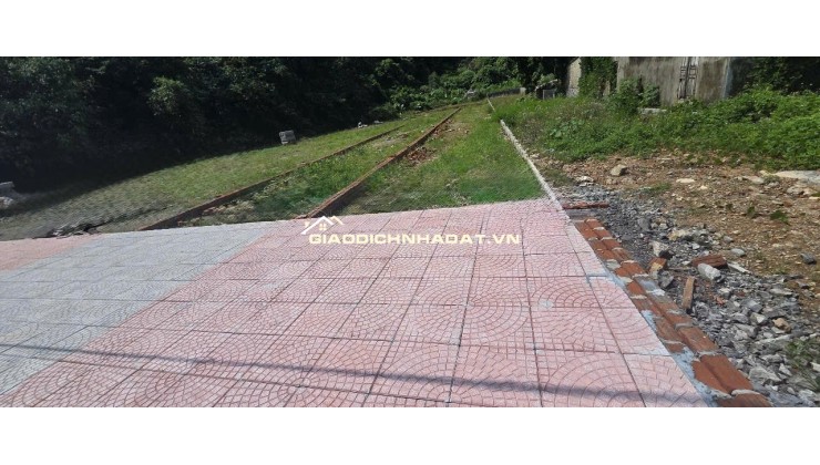 Duy nhất 2 lô mặt đường QL21- thị trấn ba đồi, lạc thủy, hòa bình 1,5tyr /1 lô - 134m
