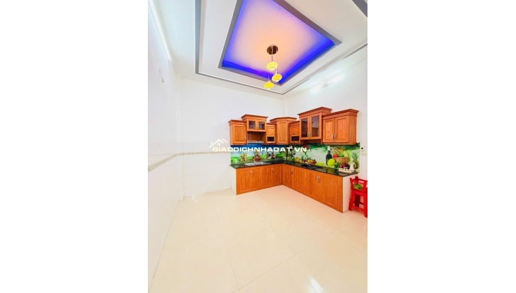 NHÀ 2 TẦNG - KỀ TÂN PHÚ - HẺM XE HƠI - CHỈ HƠN 3 TỶ