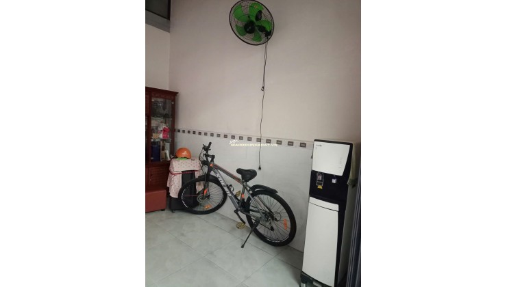 Bán nhà 2 tầng 4x12m. 2,65 t.ỷ. sổ hồng riêng. gần Chợ Thới Tứ .Hóc Môn